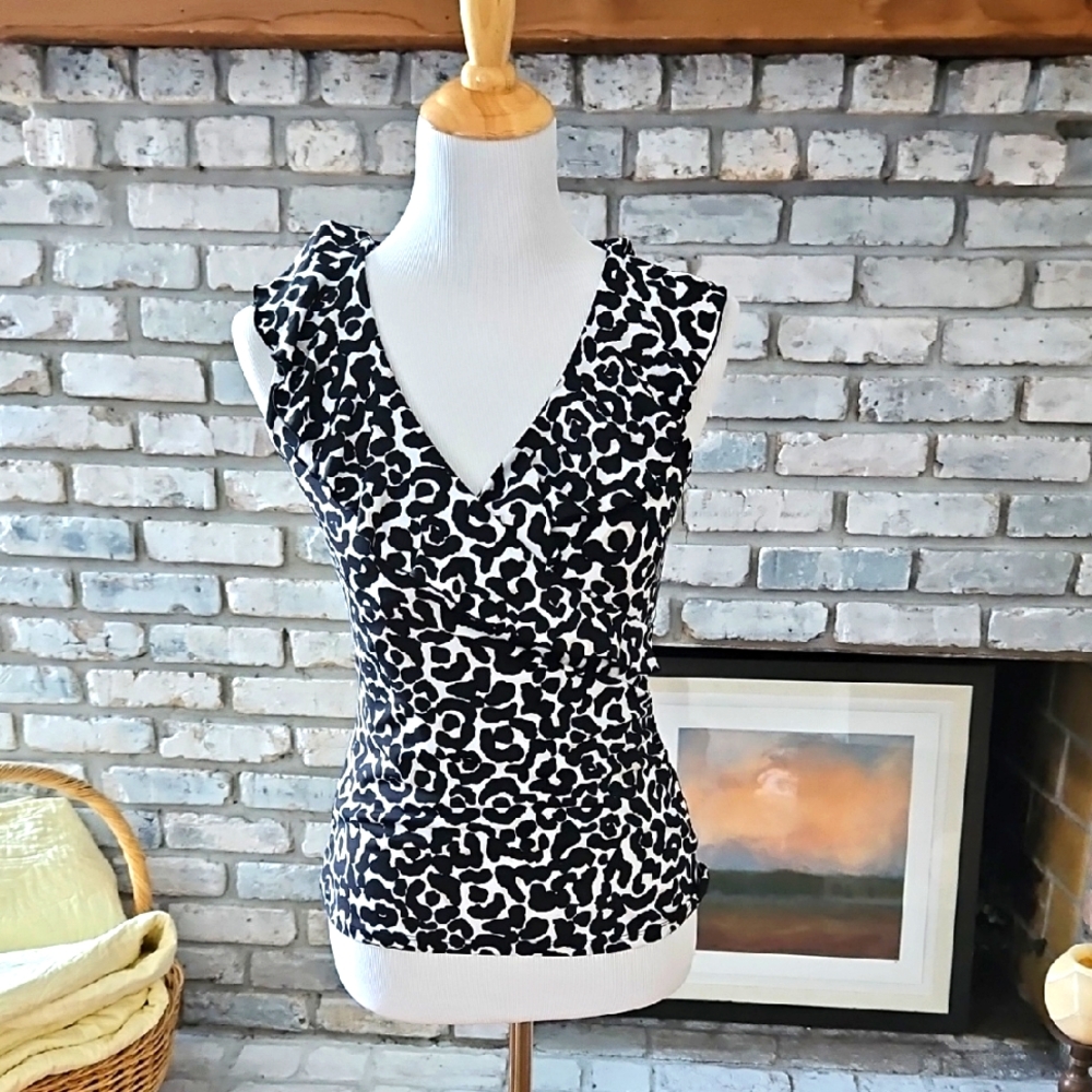 White House Black Market Black and White Sleeveless Top